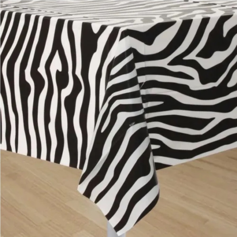 NWOT Cotton Zebra Print Rectangle Tablecloth Safari Fabric Table Linen 47”X 110”